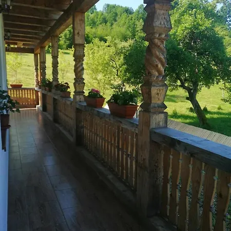 Pensiunea Plai Strabun